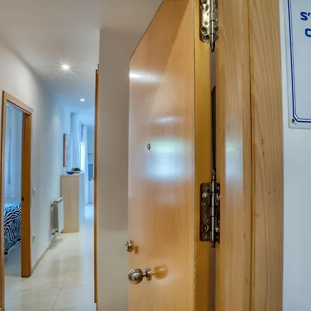 Apartamento Céntrico En S'agaró Con Parking Y Balcón - Es-298-48
