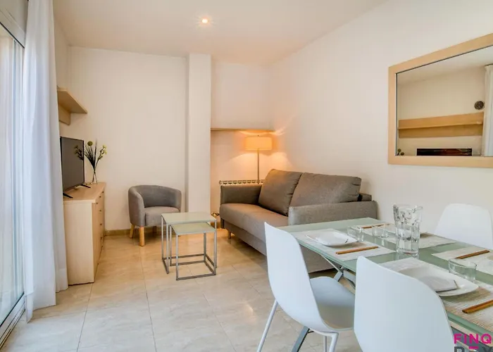 Centrico En S'agaro Con Parking Y Balcon - Es-298-48